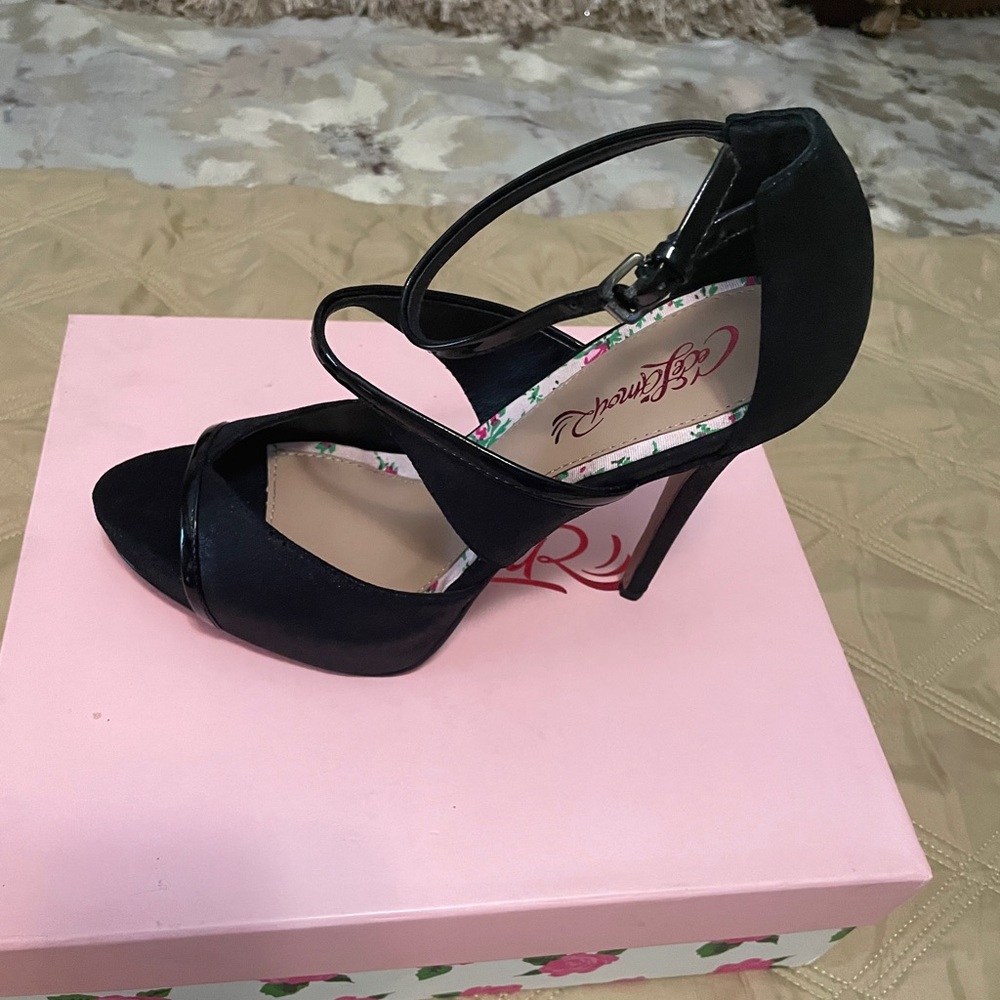 Cece Lamour- Betty stylish heels